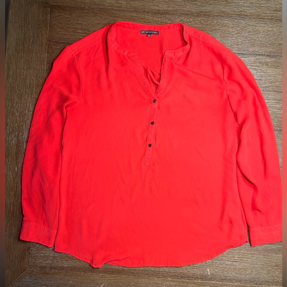 NWOT Adrianna Papell Red Henley top size large - Picture 5 of 12